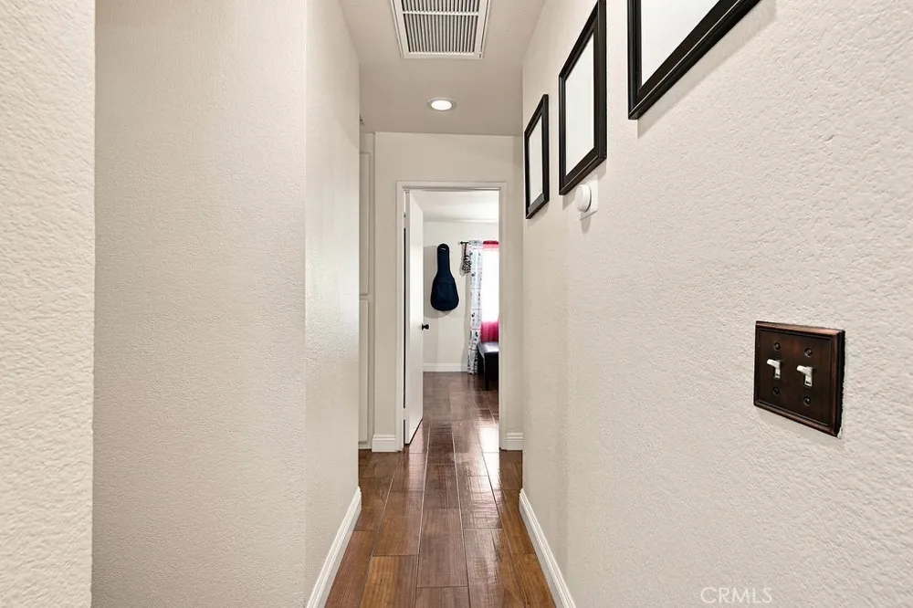 25114 Steinbeck Avenue #B Stevenson Ranch, CA 91381
