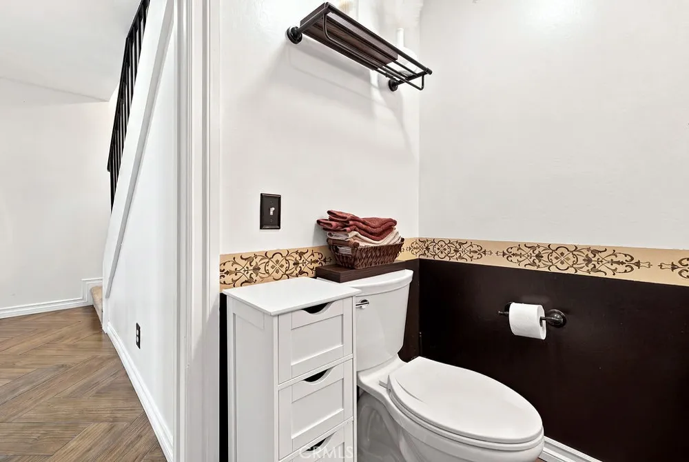 25114 Steinbeck Avenue #B Stevenson Ranch, CA 91381