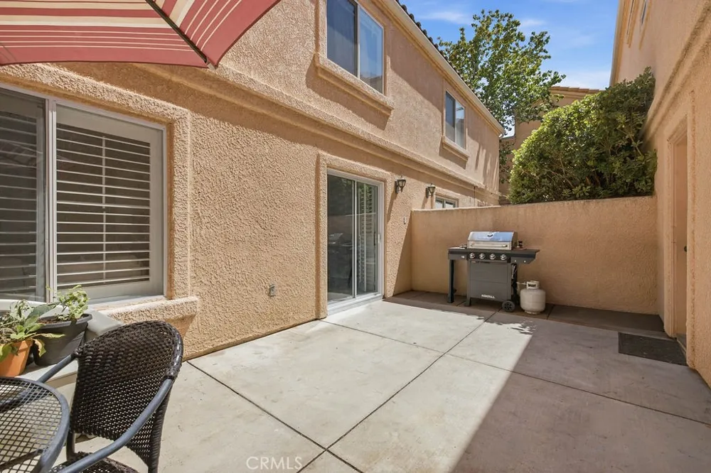 25114 Steinbeck Avenue #B Stevenson Ranch, CA 91381