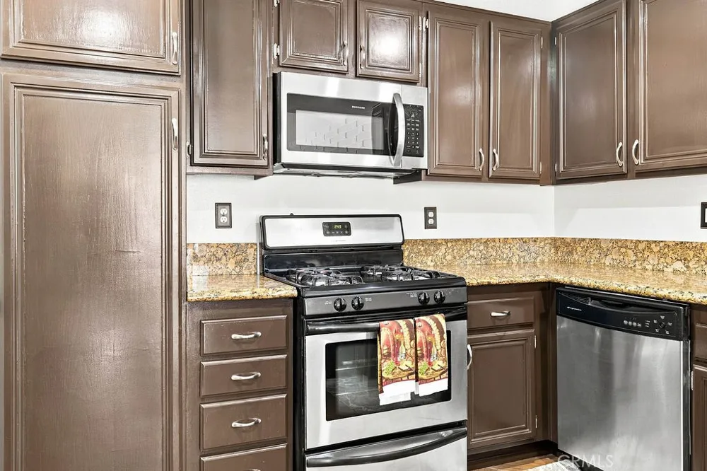 25114 Steinbeck Avenue #B Stevenson Ranch, CA 91381