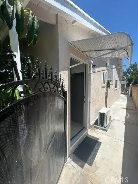 10132 Lurline Avenue Chatsworth, CA 91311