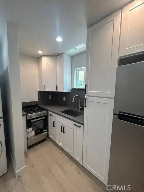 10132 Lurline Avenue Chatsworth, CA 91311