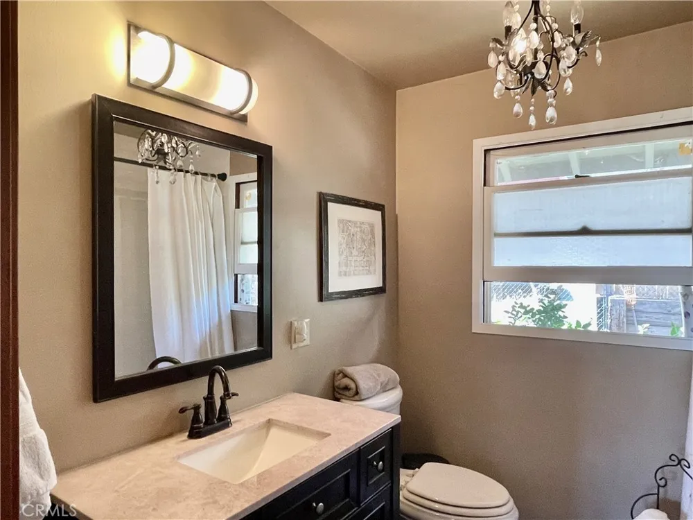 3432 Dakota Frazier Park, CA 93225