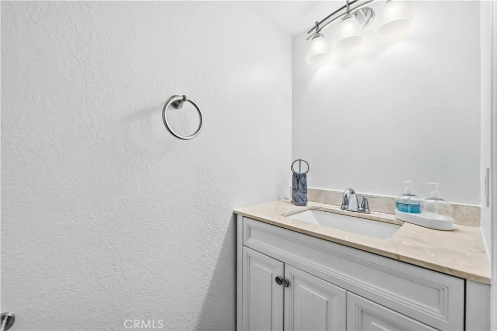 43626 Easy Street Lancaster, CA 93535