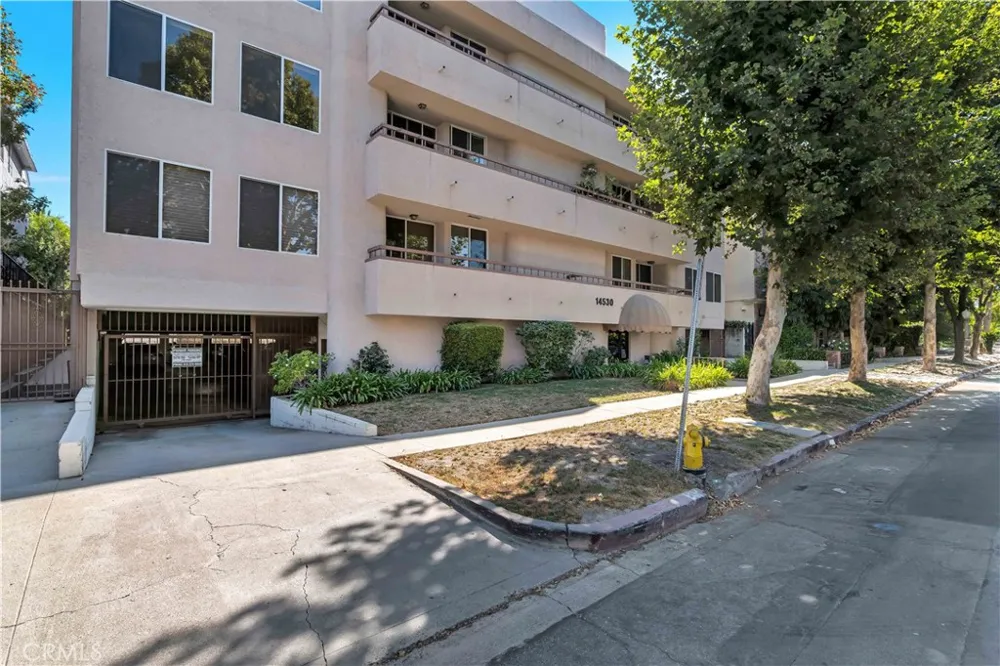 14530 Benefit Street #102 Sherman Oaks, CA 91403