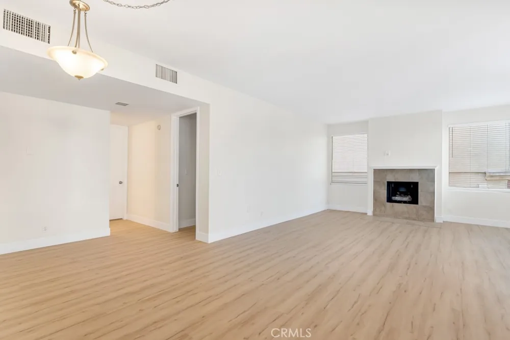 14530 Benefit Street #102 Sherman Oaks, CA 91403