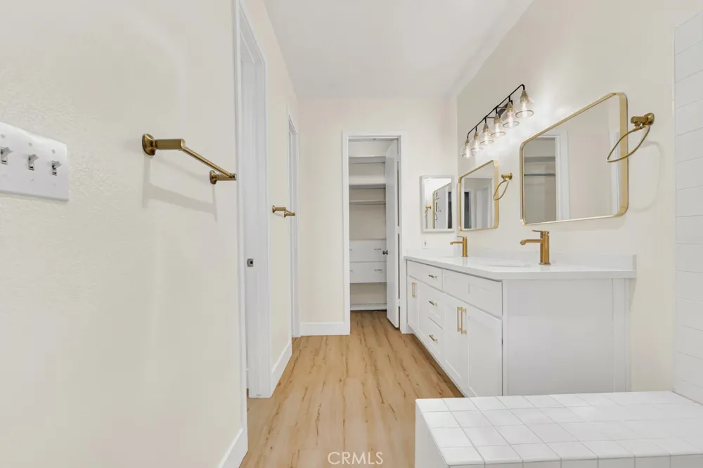 14530 Benefit Street #102 Sherman Oaks, CA 91403