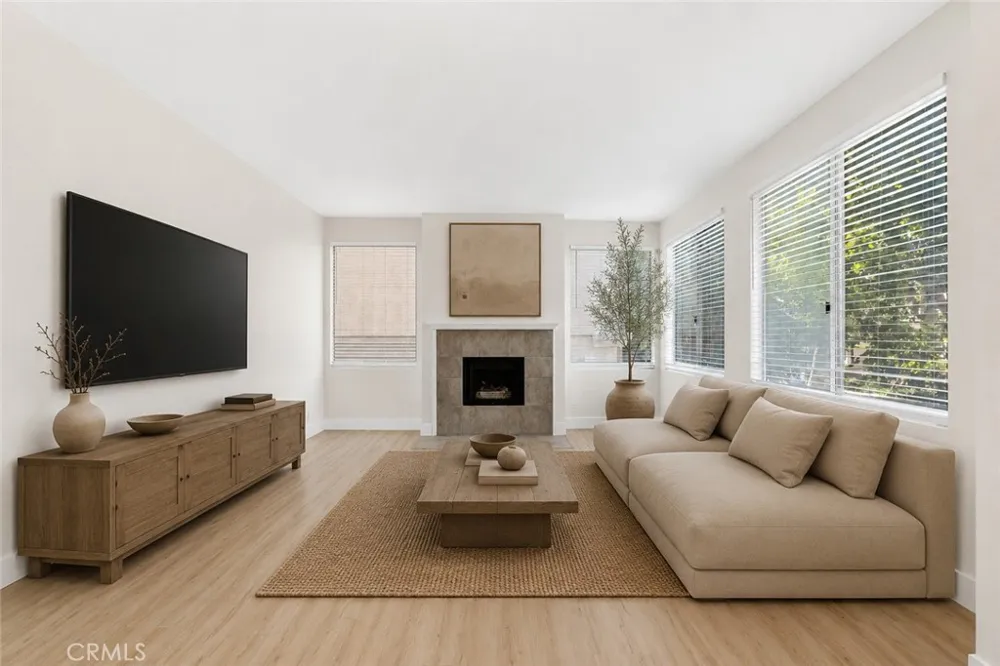 14530 Benefit Street #102 Sherman Oaks, CA 91403