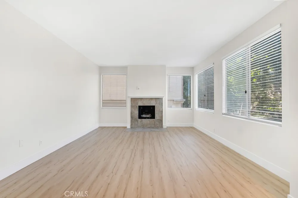 14530 Benefit Street #102 Sherman Oaks, CA 91403
