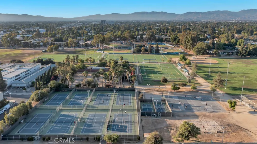 14530 Benefit Street #102 Sherman Oaks, CA 91403