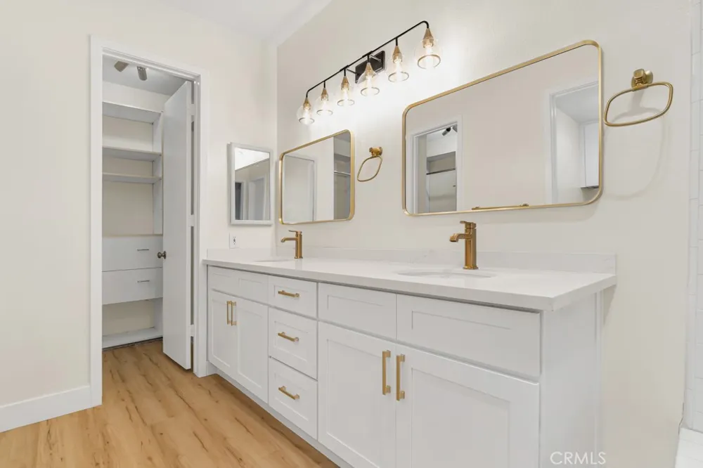 14530 Benefit Street #102 Sherman Oaks, CA 91403