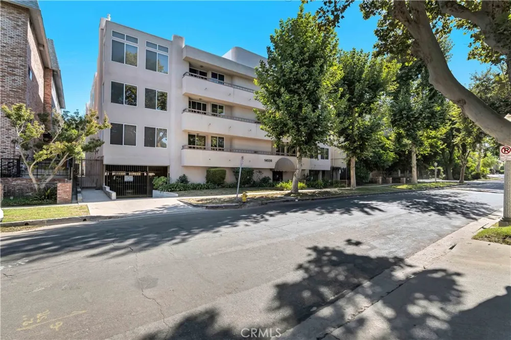 14530 Benefit Street #102 Sherman Oaks, CA 91403