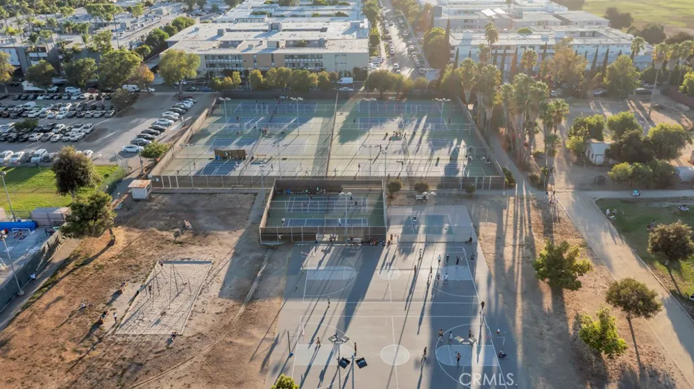 14530 Benefit Street #102 Sherman Oaks, CA 91403