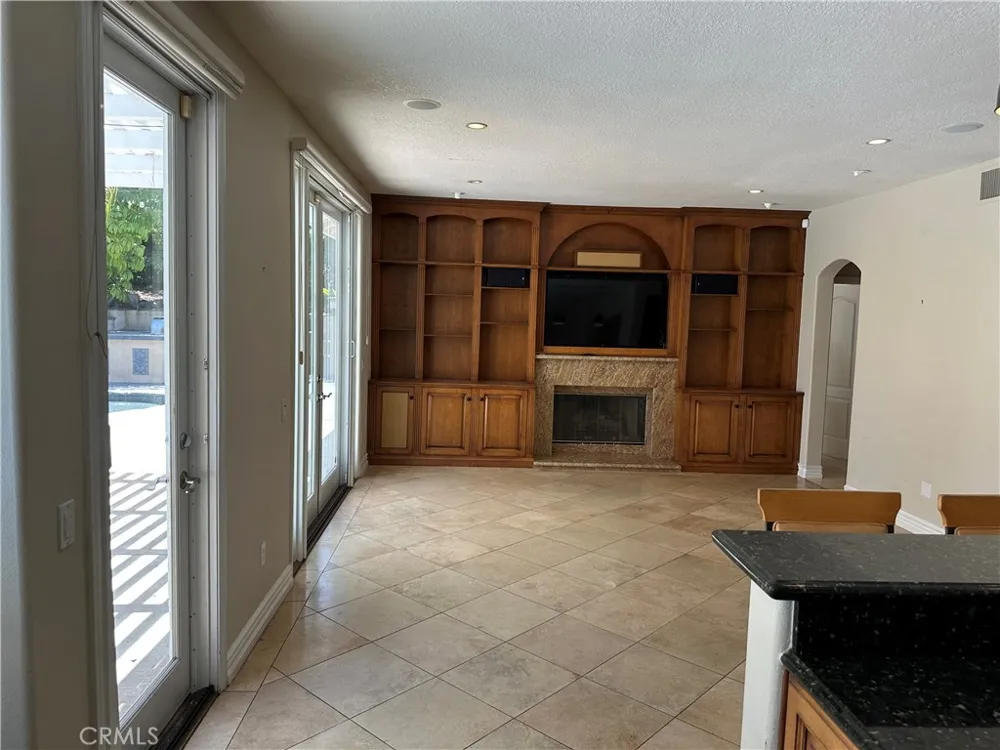 1700 Bronzewood Court Newbury Park, CA 91320