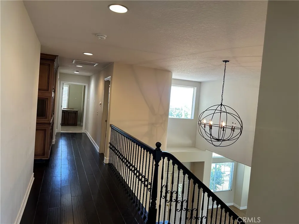 1700 Bronzewood Court Newbury Park, CA 91320