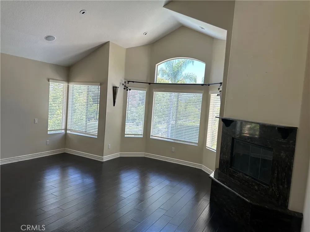 1700 Bronzewood Court Newbury Park, CA 91320