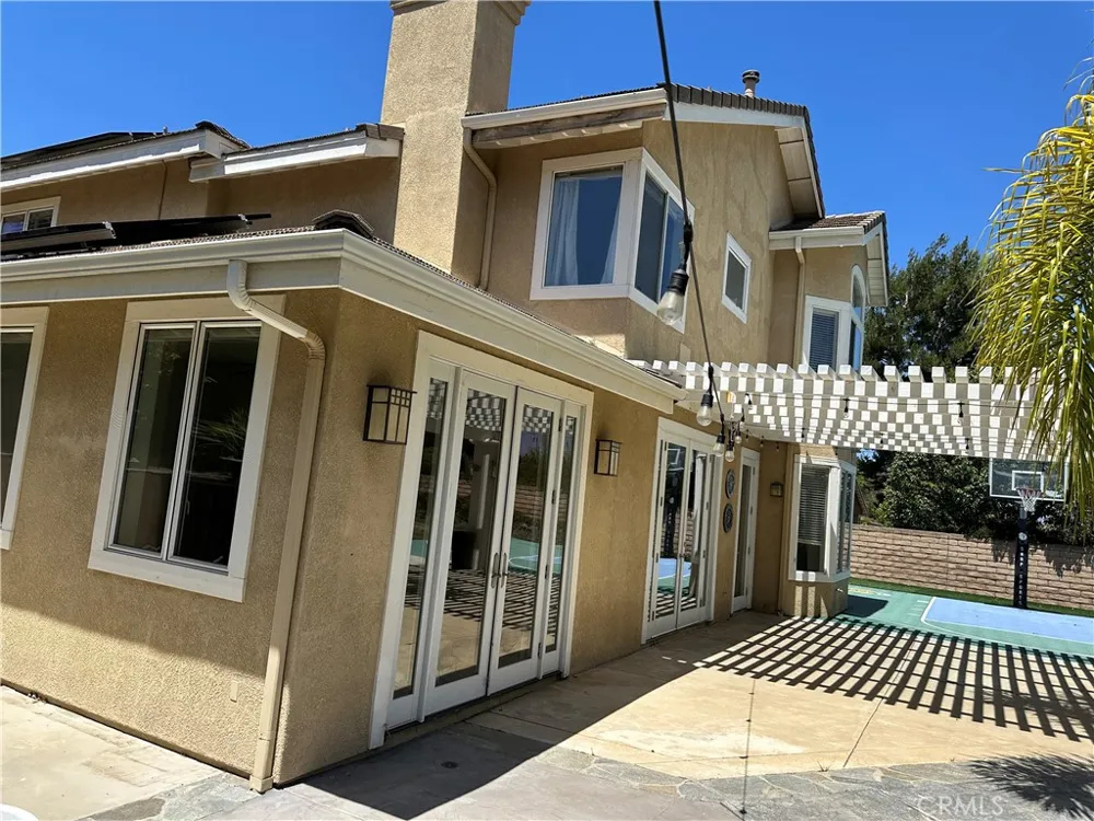 1700 Bronzewood Court Newbury Park, CA 91320