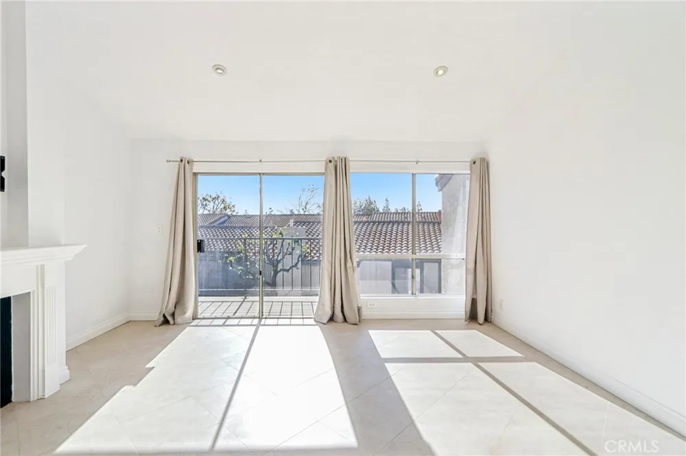 19535 Rinaldi Street #44 Porter Ranch, CA 91326