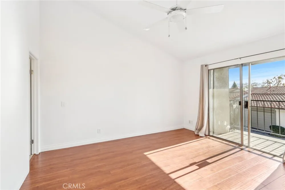 19535 Rinaldi Street #44 Porter Ranch, CA 91326