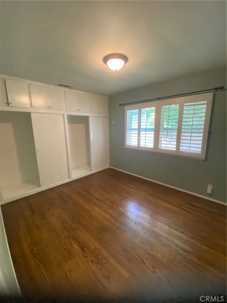 4419 Calhoun Sherman Oaks, CA 91423