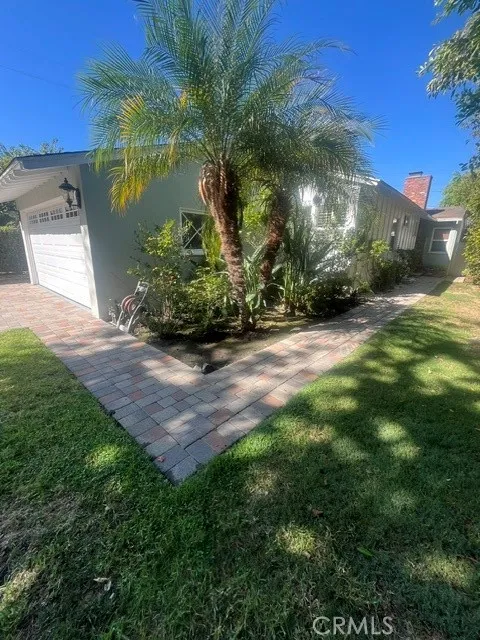 4419 Calhoun Sherman Oaks, CA 91423