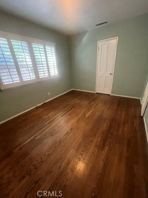 4419 Calhoun Sherman Oaks, CA 91423