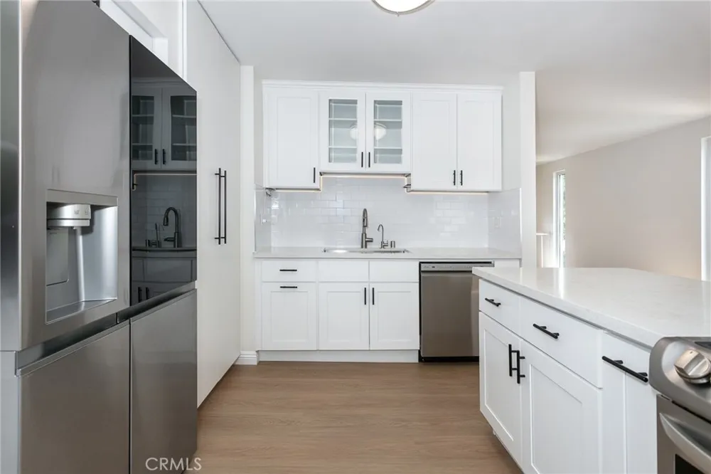 21901 Lassen Street #113 Chatsworth, CA 91311