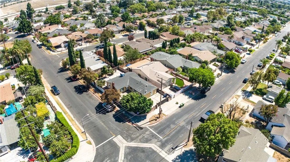13200 Wentworth Street Arleta, CA 91331