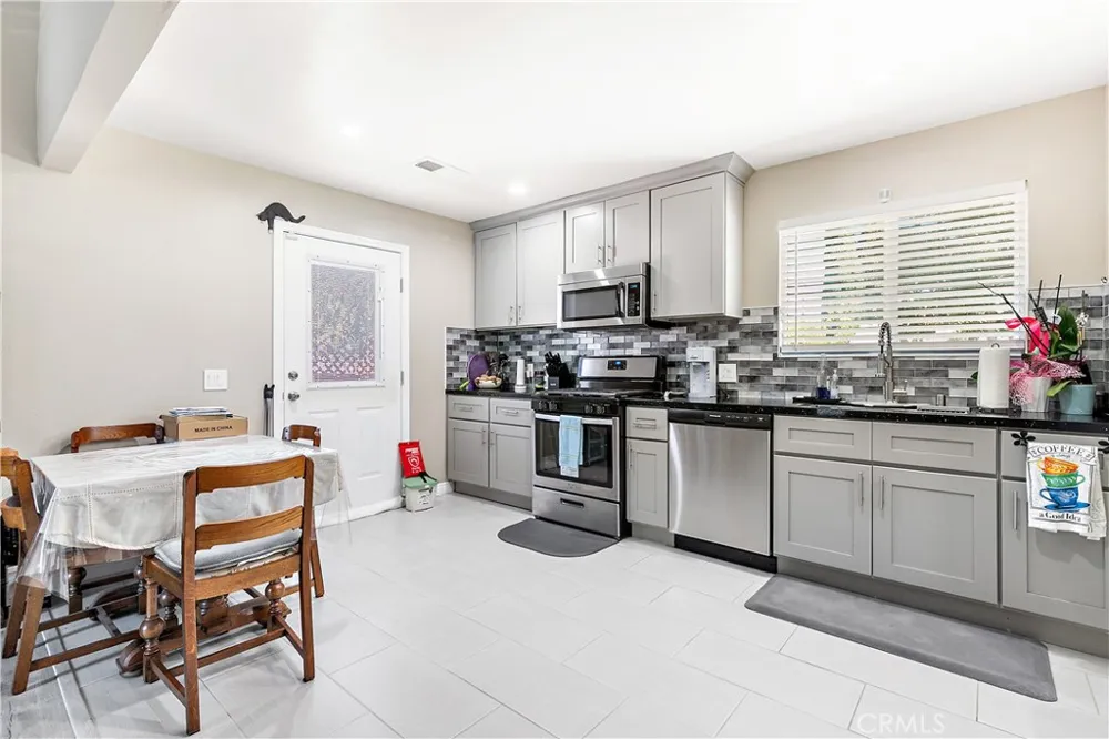 13200 Wentworth Street Arleta, CA 91331