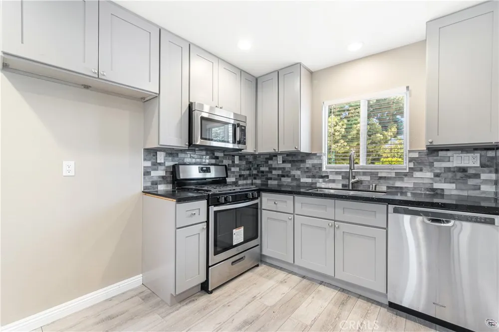 13200 Wentworth Street Arleta, CA 91331