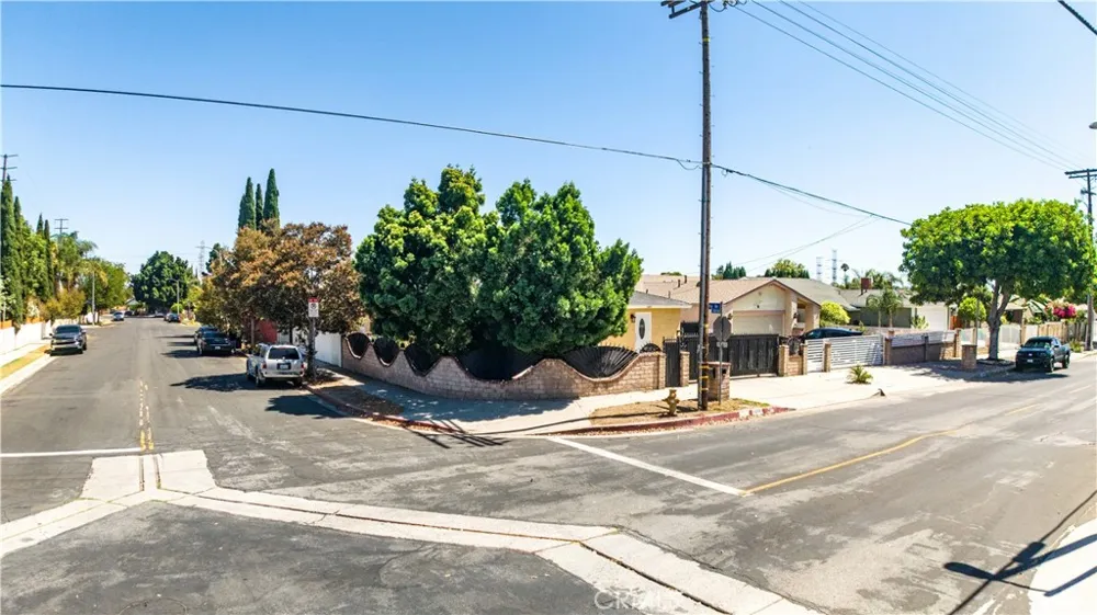 13200 Wentworth Street Arleta, CA 91331