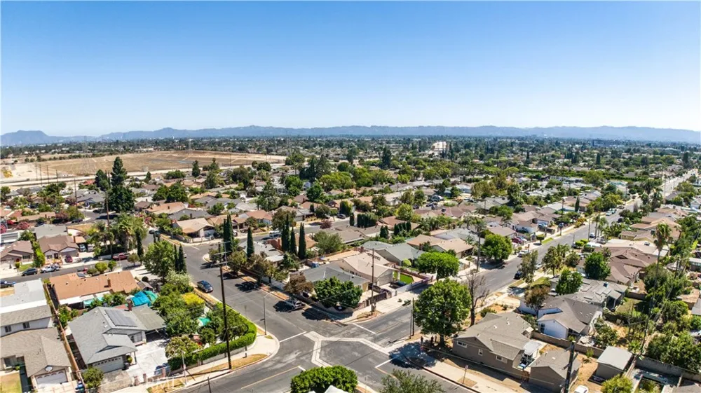 13200 Wentworth Street Arleta, CA 91331