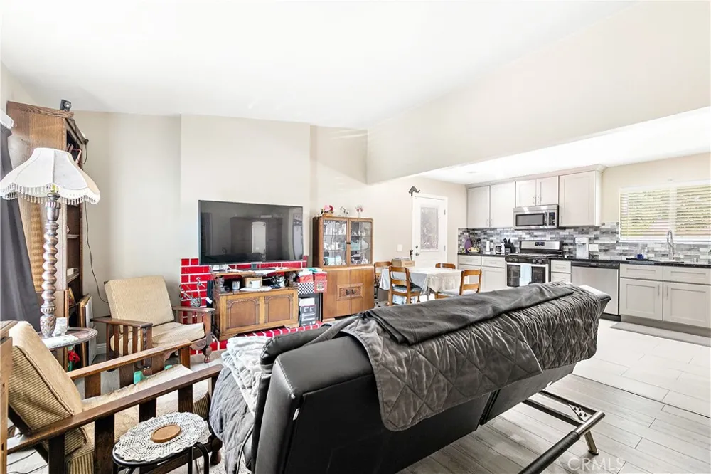 13200 Wentworth Street Arleta, CA 91331
