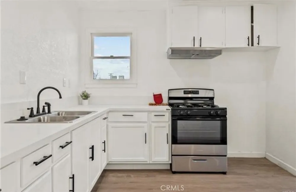 13057 Davenport Edwards, CA 93523