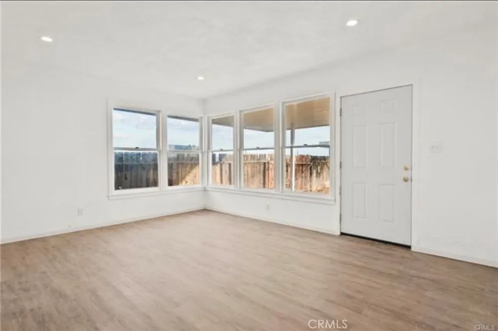 13057 Davenport Edwards, CA 93523