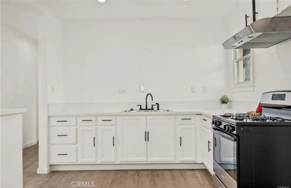 13057 Davenport Edwards, CA 93523