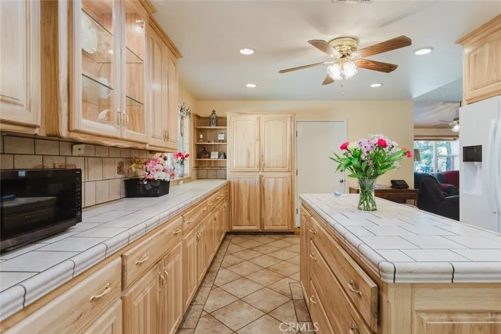 6314 Almond Valley Way Quartz Hill, CA 93536