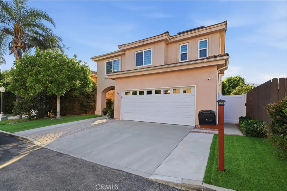 13638 Dronfield Avenue Sylmar, CA 91342
