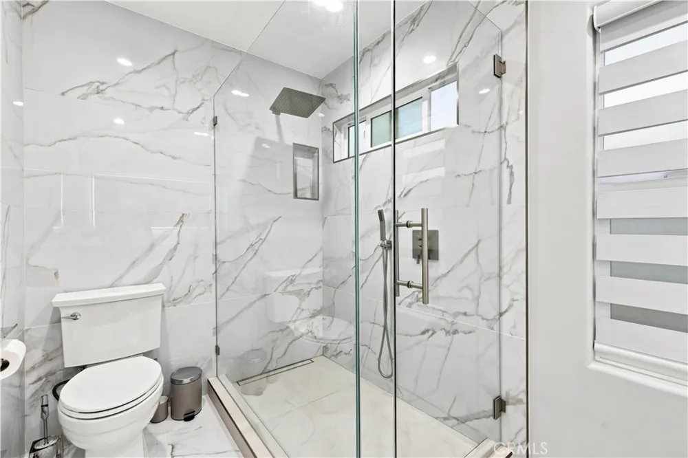 13638 Dronfield Avenue Sylmar, CA 91342