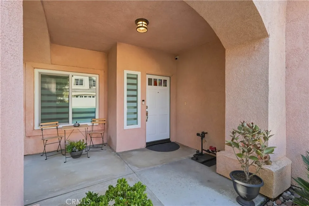 13638 Dronfield Avenue Sylmar, CA 91342