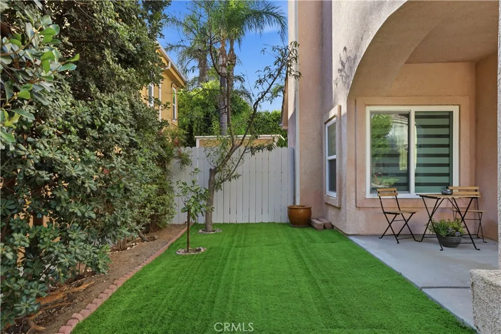 13638 Dronfield Avenue Sylmar, CA 91342