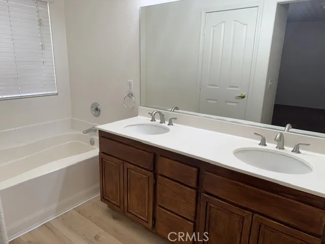 2759 Legends Lancaster, CA 93536