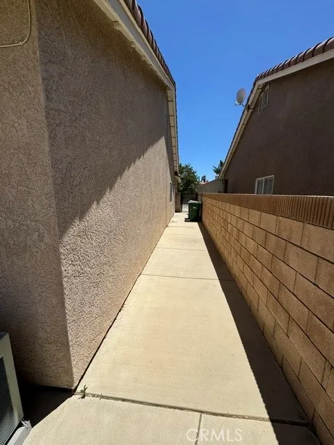 2759 Legends Lancaster, CA 93536