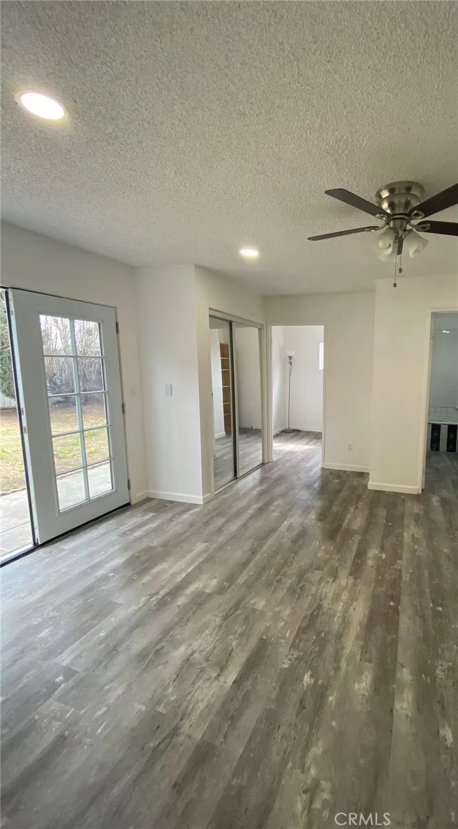 9430 Glade Ave Chatsworth, CA 91311