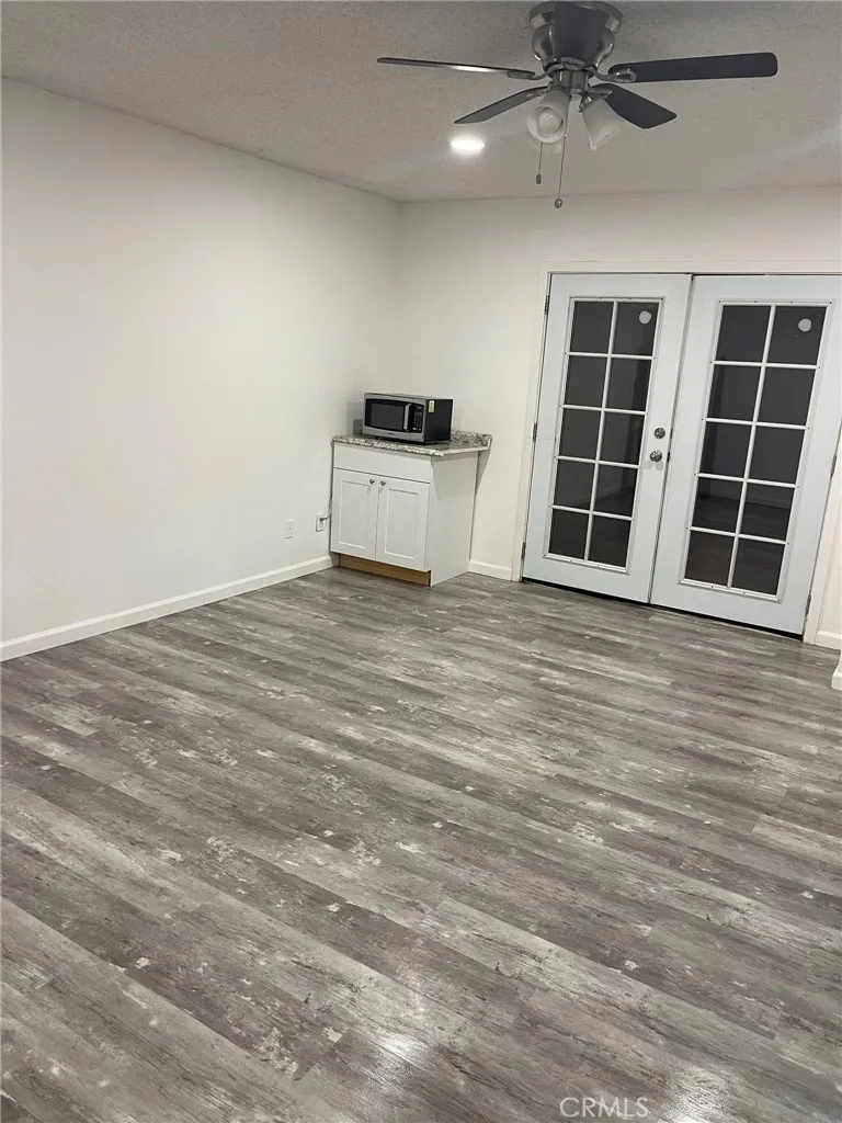 9430 Glade Ave Chatsworth, CA 91311