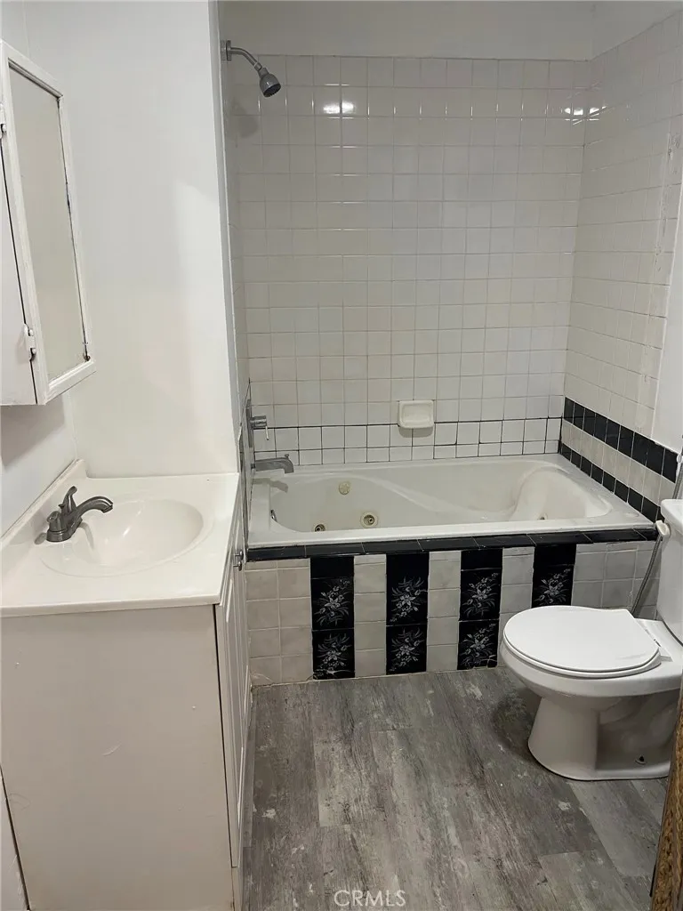 9430 Glade Ave Chatsworth, CA 91311