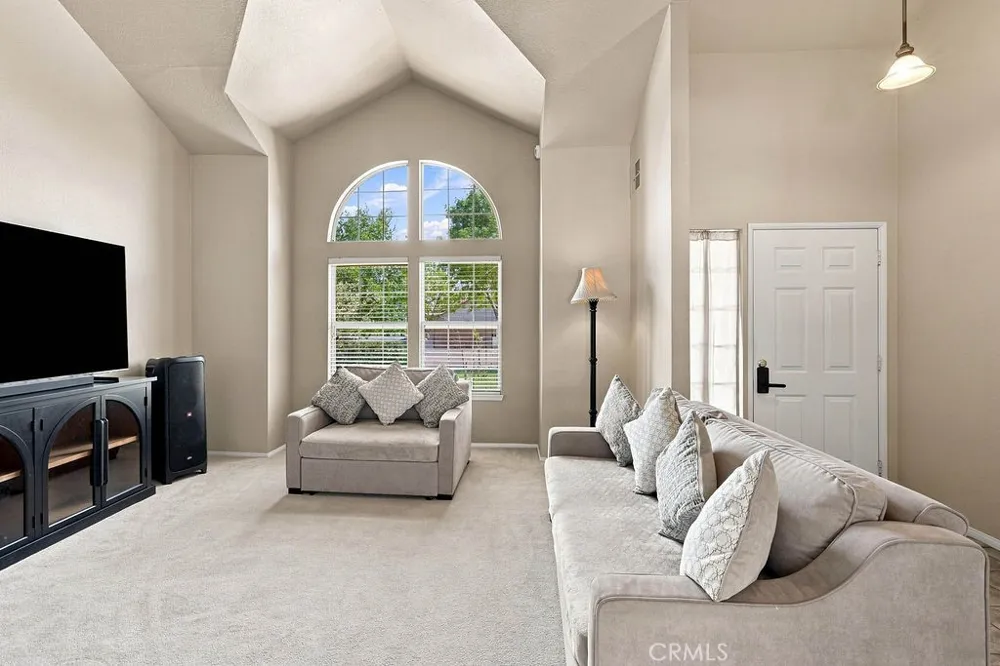 42515 Carriage Way Quartz Hill, CA 93536