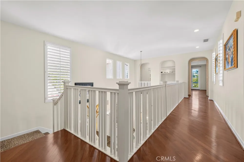 26839 Augusta Valencia, CA 91355