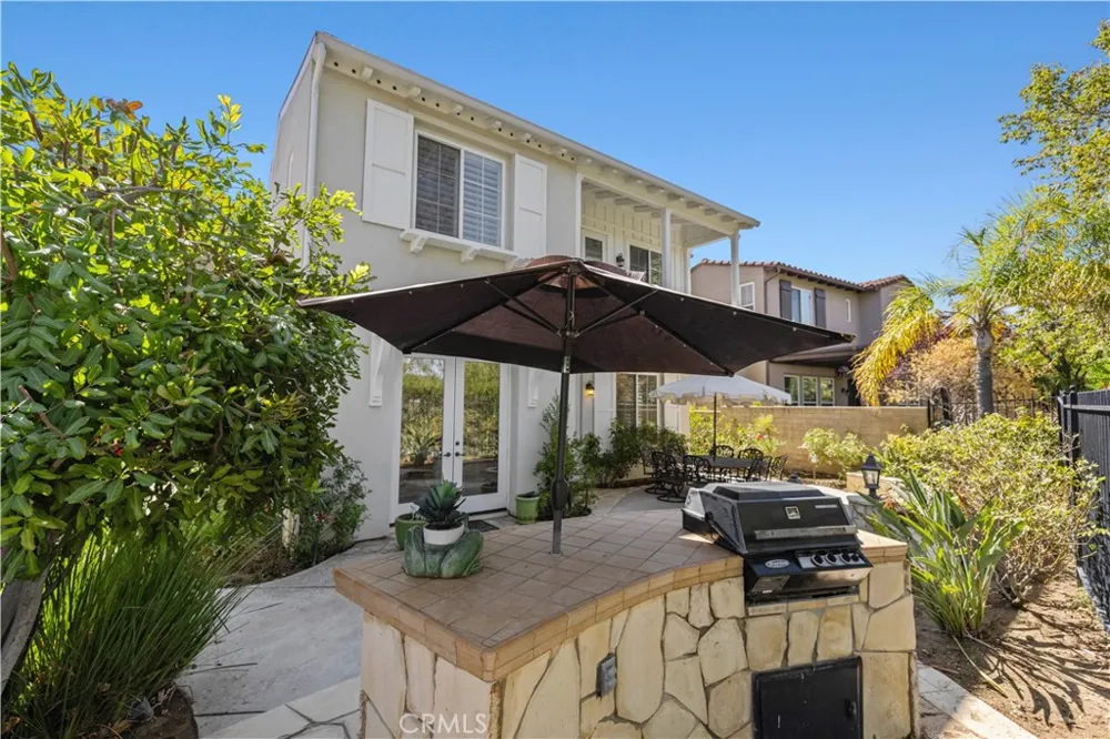 26839 Augusta Valencia, CA 91355
