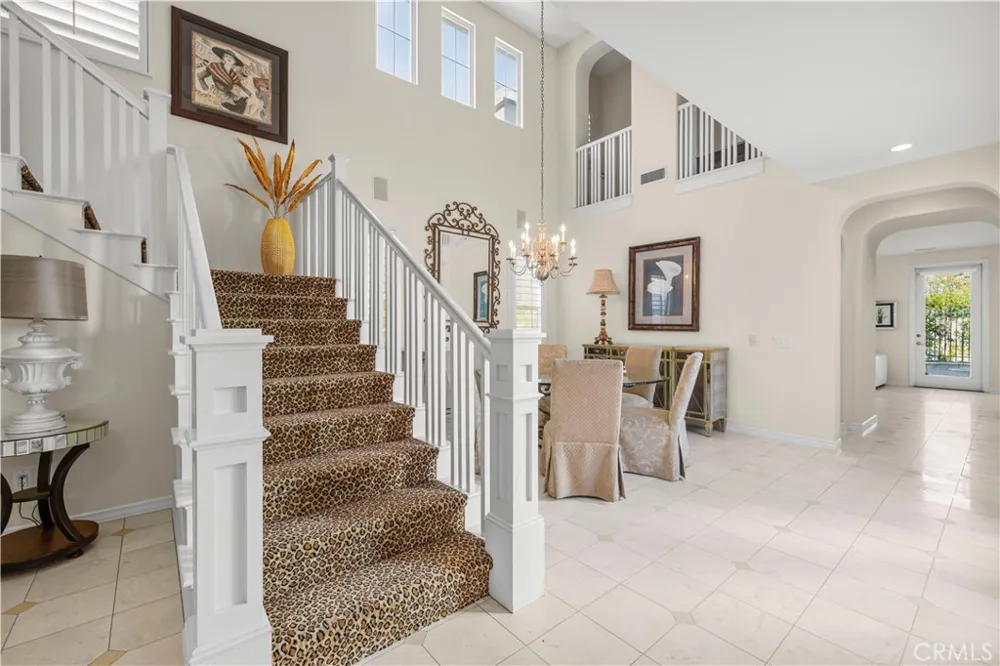 26839 Augusta Valencia, CA 91355